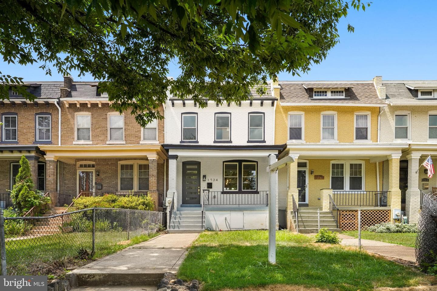 1734 POTOMAC AVENUE - Photo 1