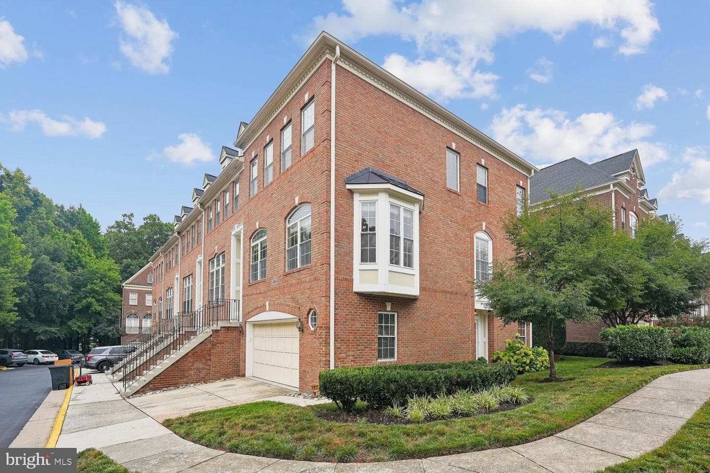 47761 Scotsborough Sq, Sterling, VA 20165-5171, United States