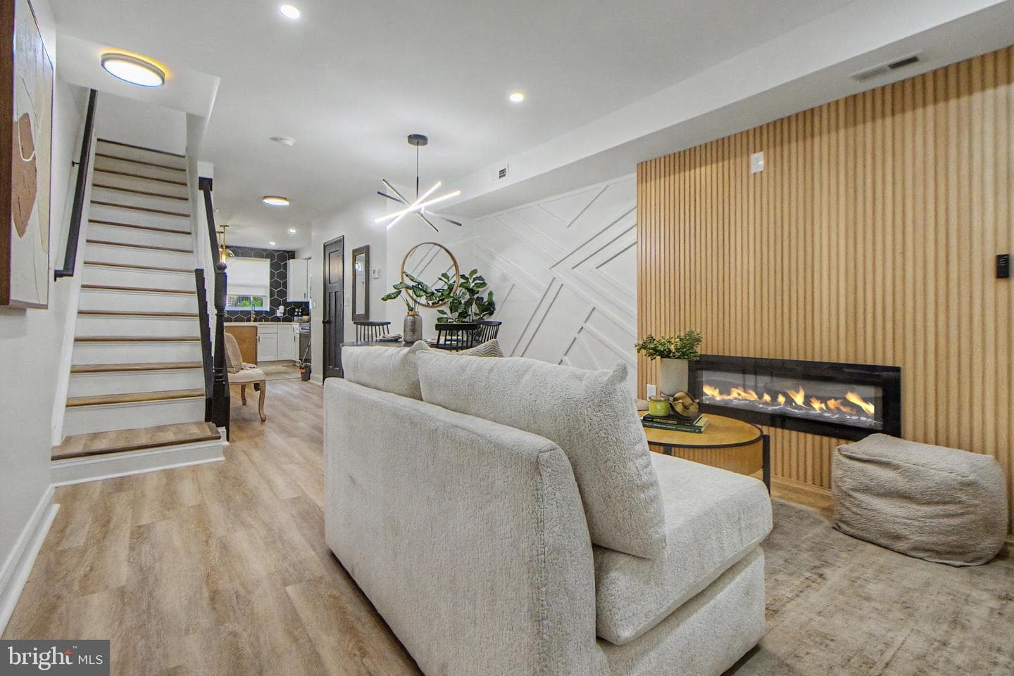2106 Cliftwood Ave, Baltimore, MD 21213-1502, United States - Photo 1