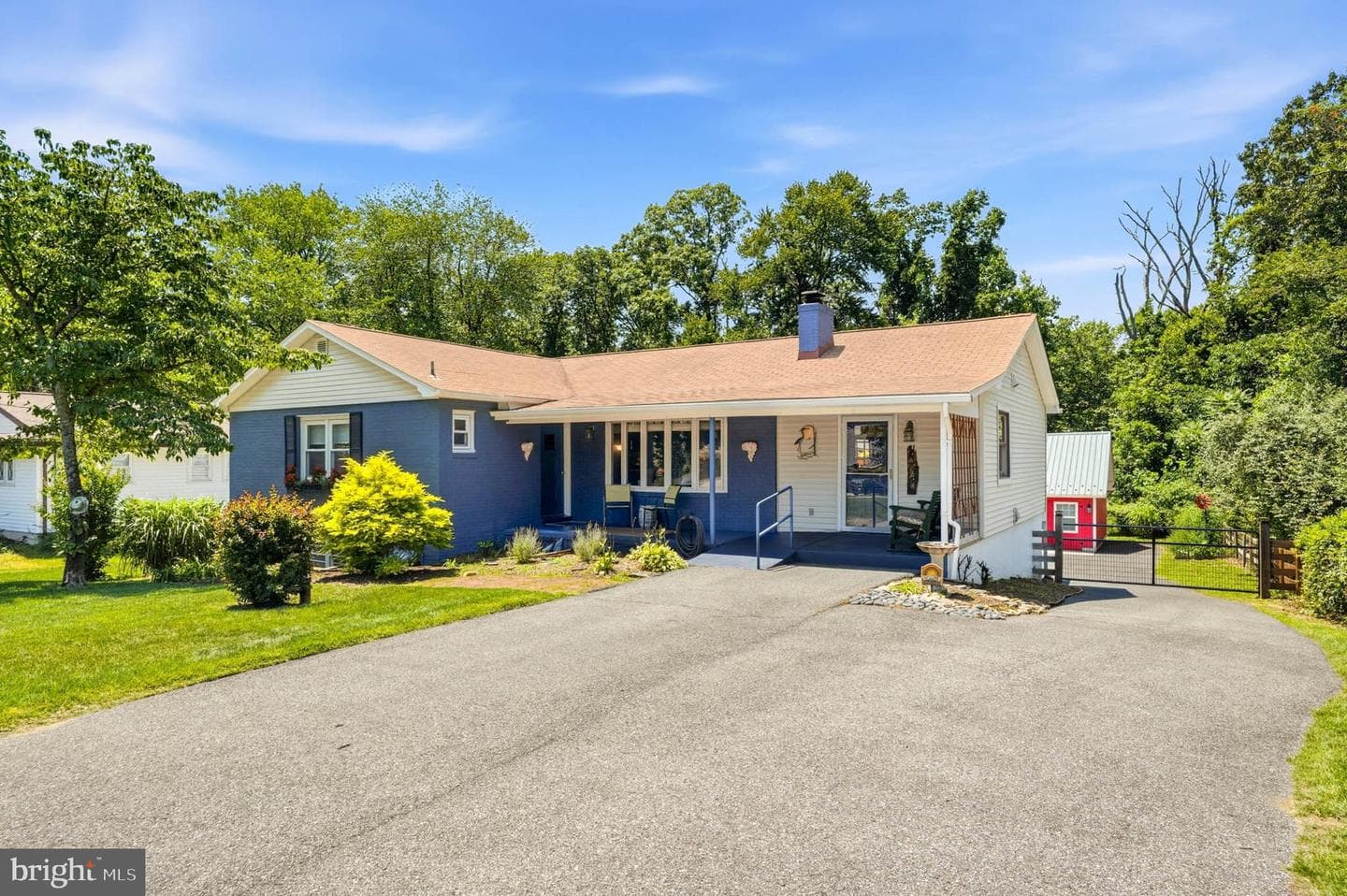 278 HILLSMERE DRIVE