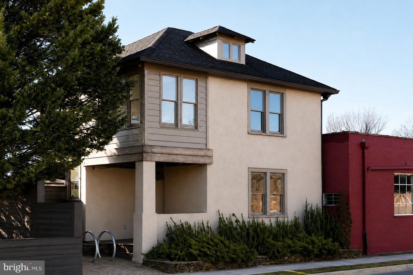 202 HERNDON STREET