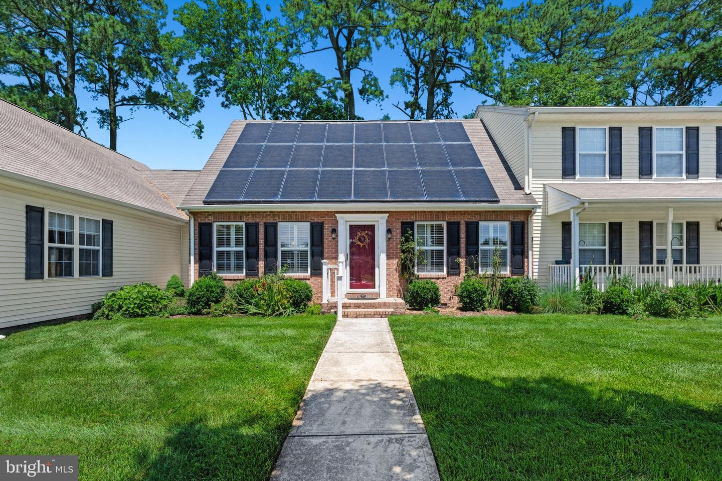 909 ZIRCON COURT