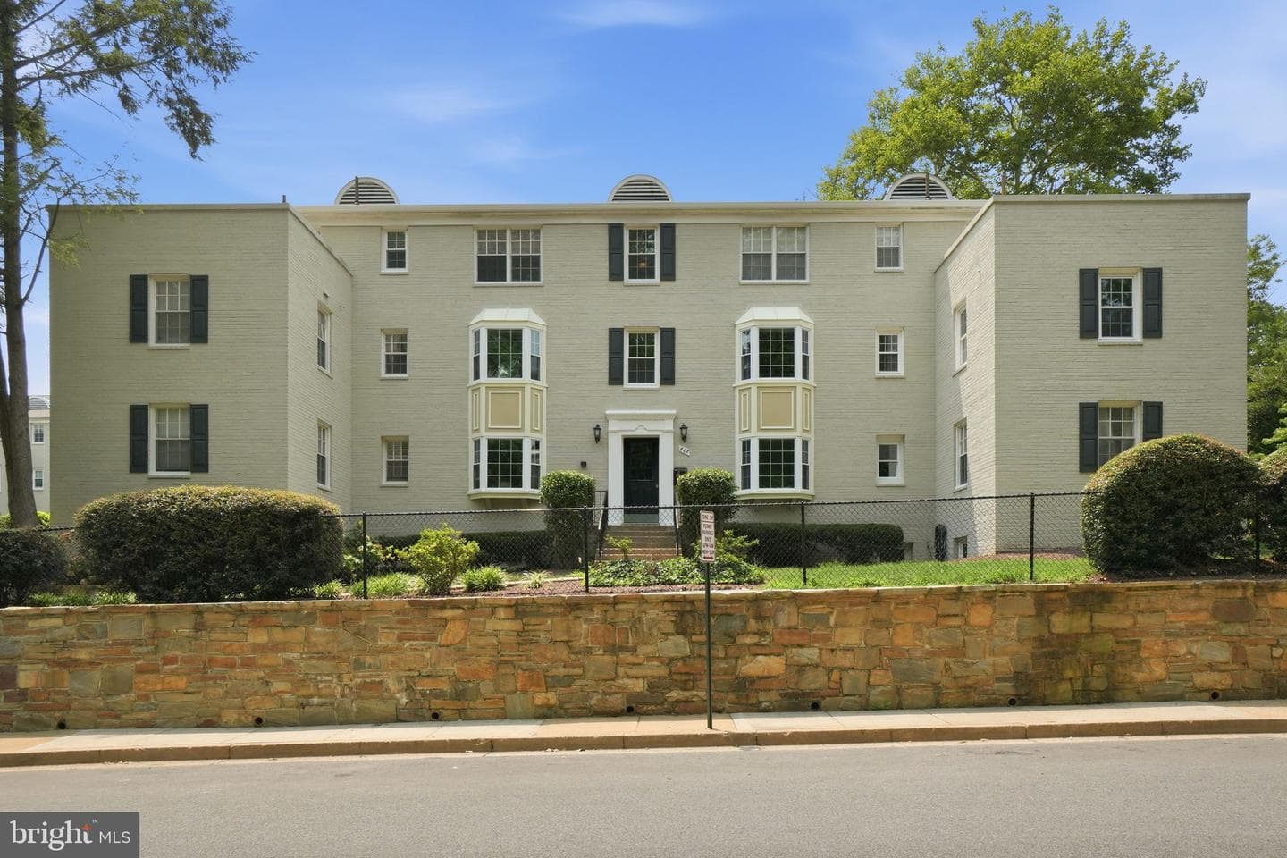 808 S ARLINGTON MILL DRIVE 9-302