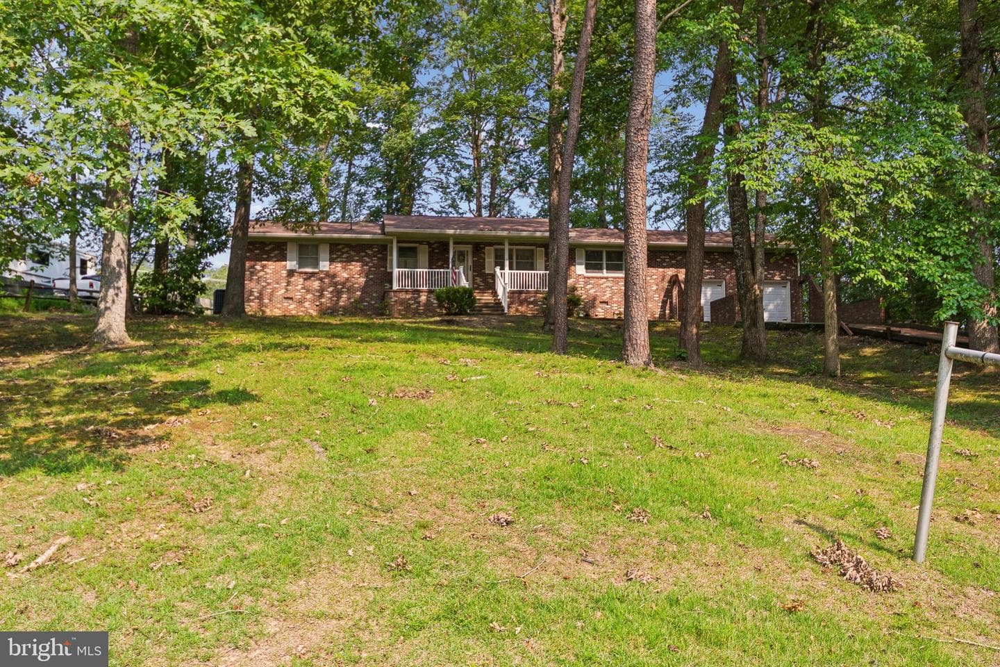 5 GREENRIDGE DRIVE