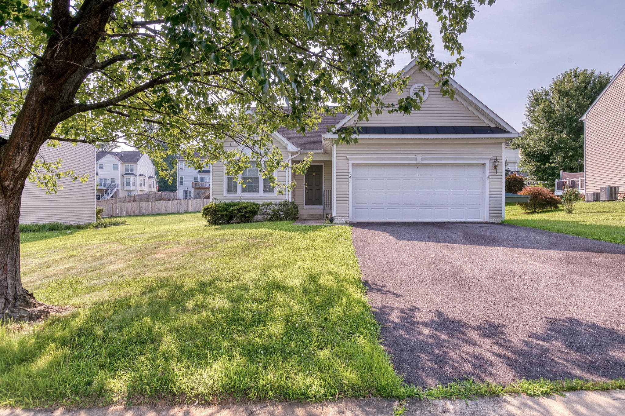 945 Riverdale Cir, Culpeper, VA 22701-2065, United States