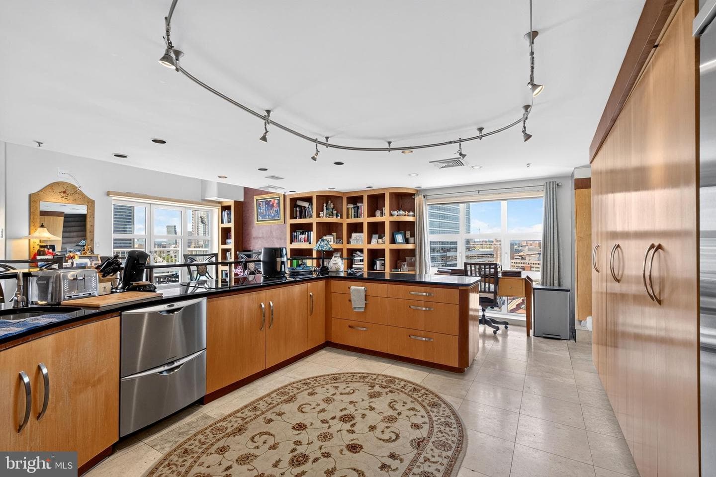 250 PRESIDENT STREET 1402