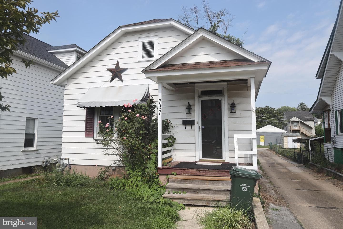 737 MARYLAND AVENUE