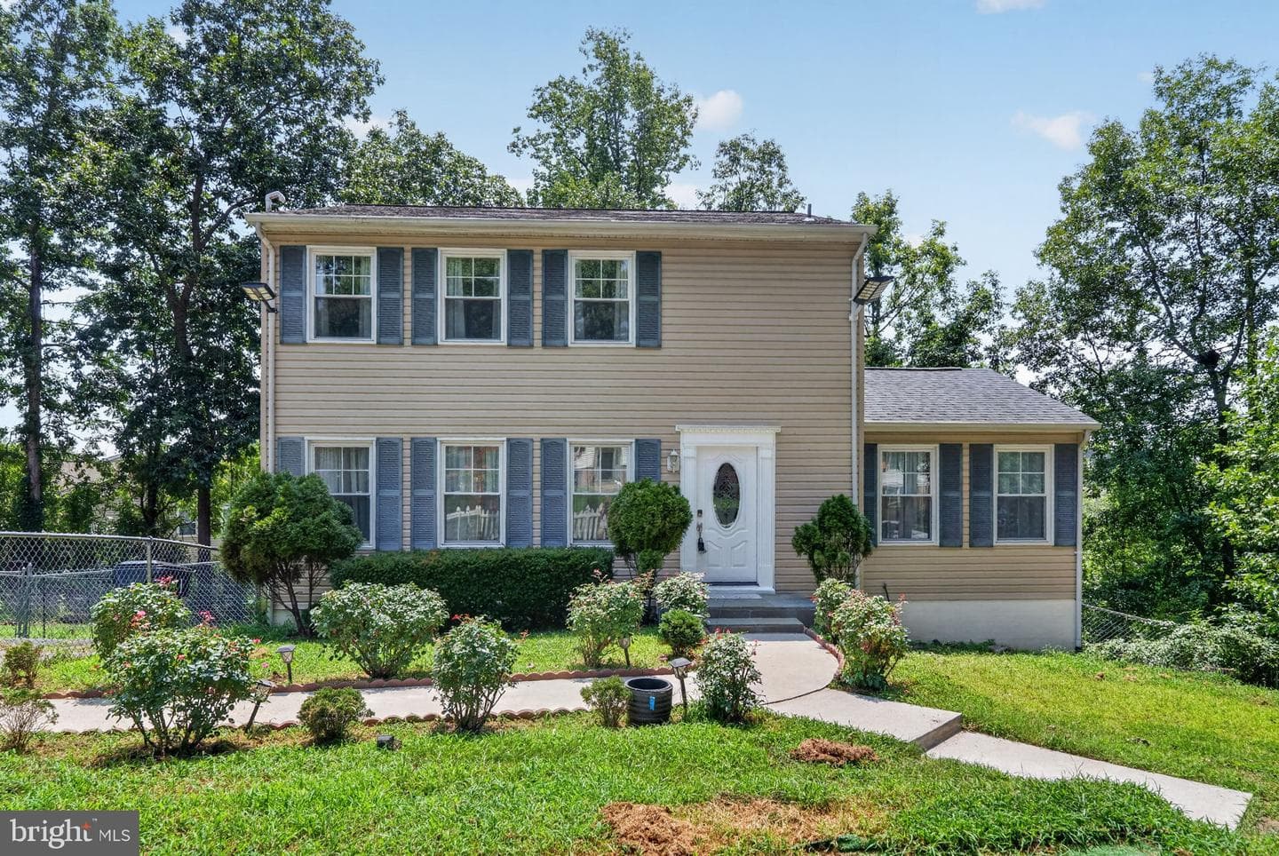 212 PEPPER TREE LANE