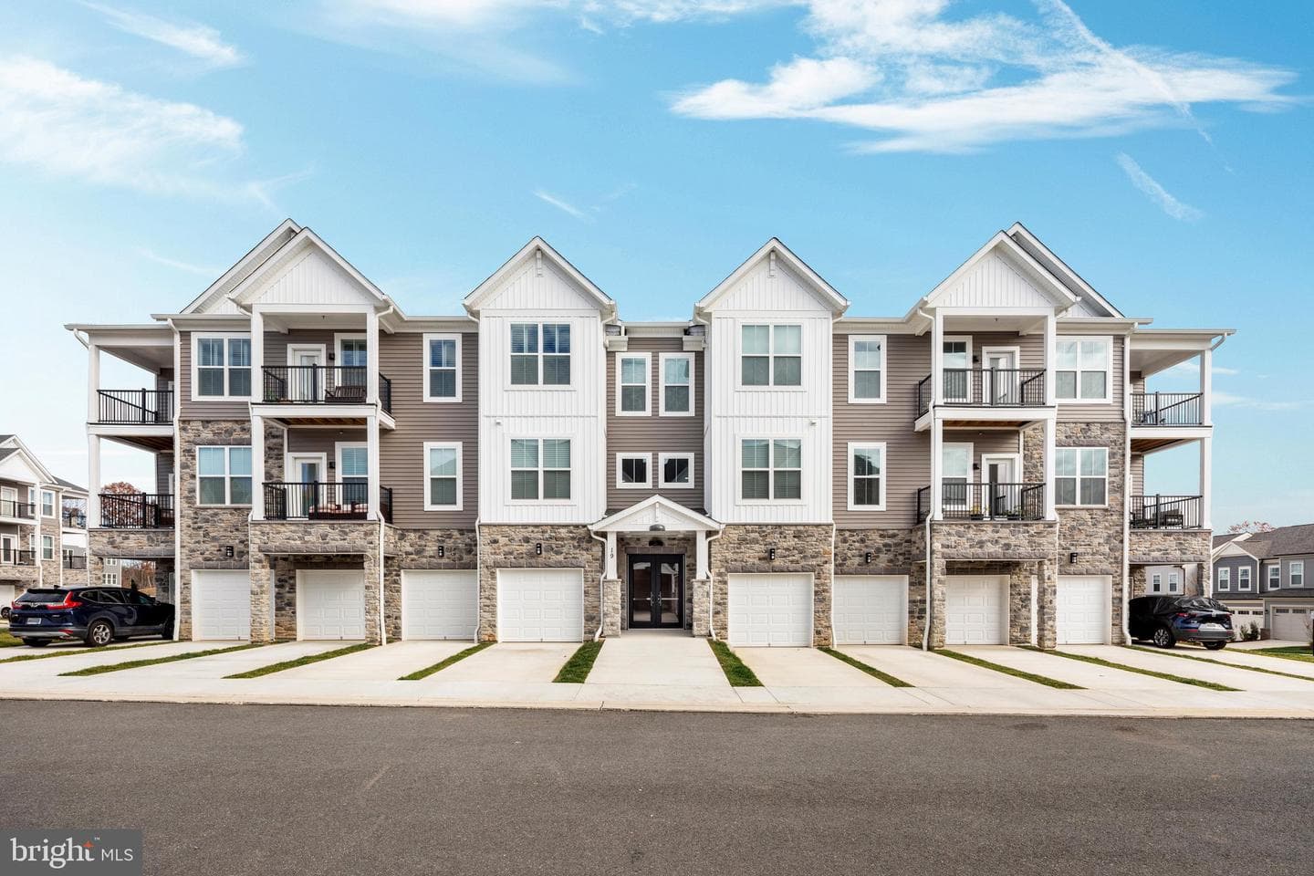 19 ARTEMISIA WAY 301