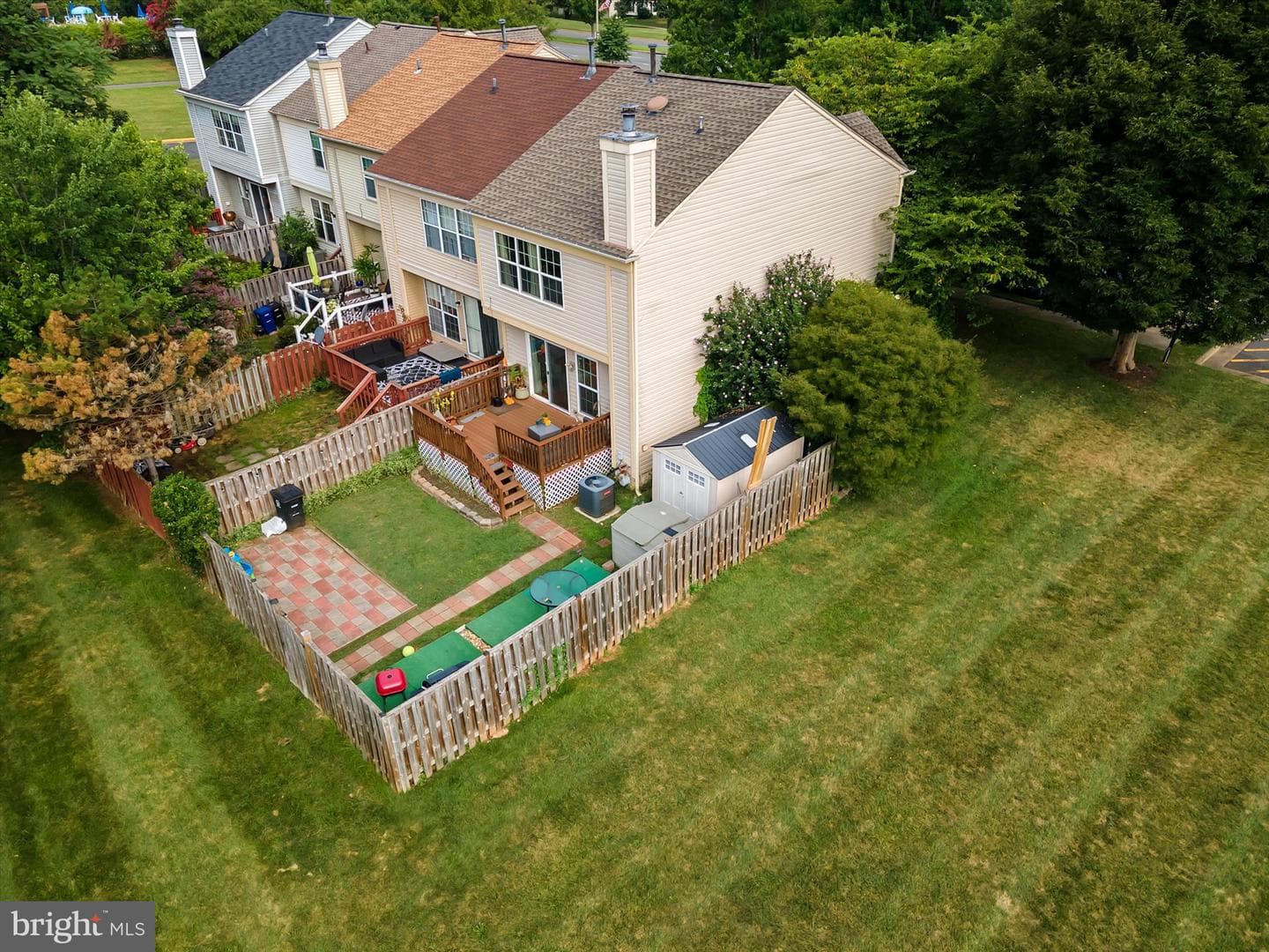 528 JARED SQUARE