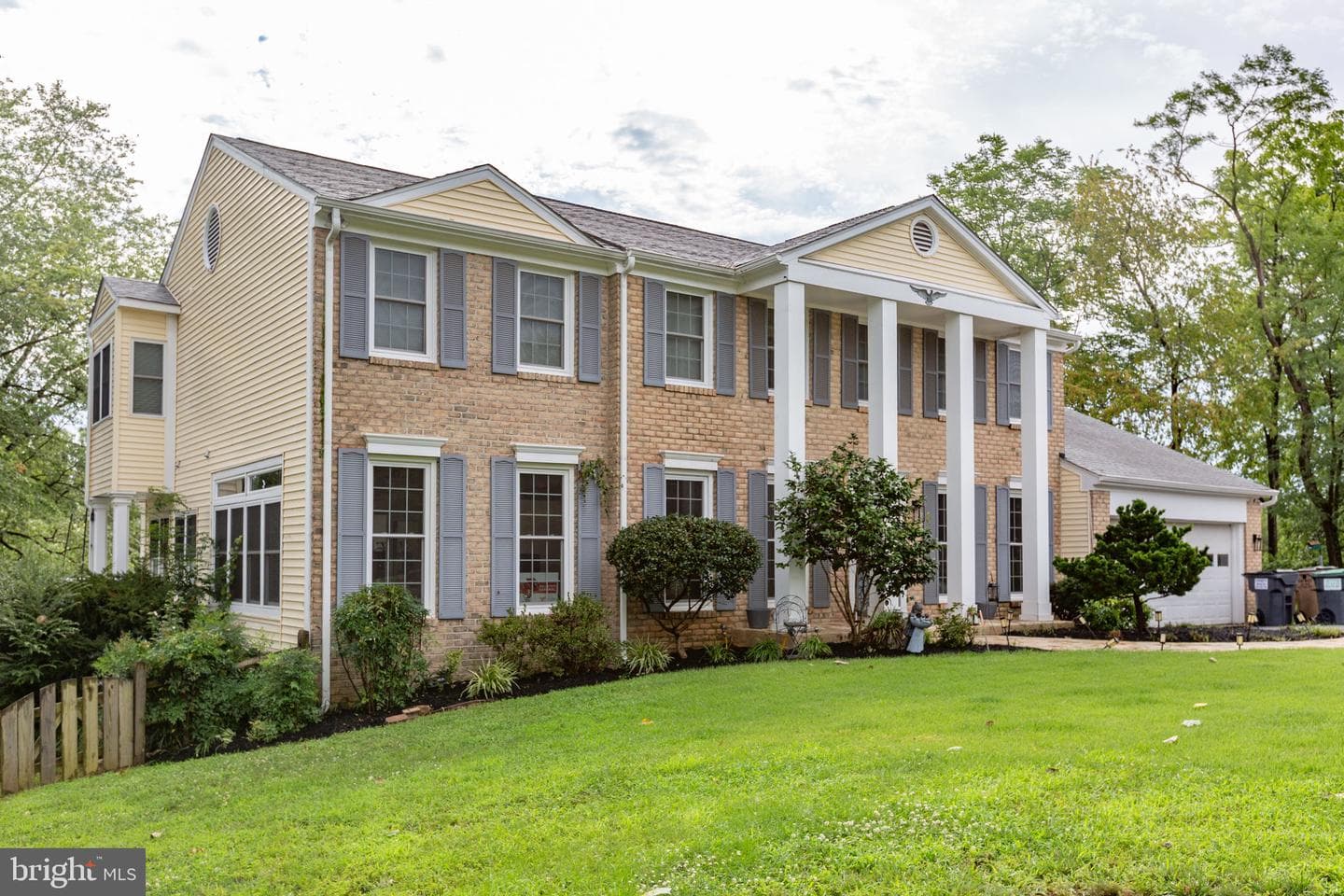 215 STERN COVE