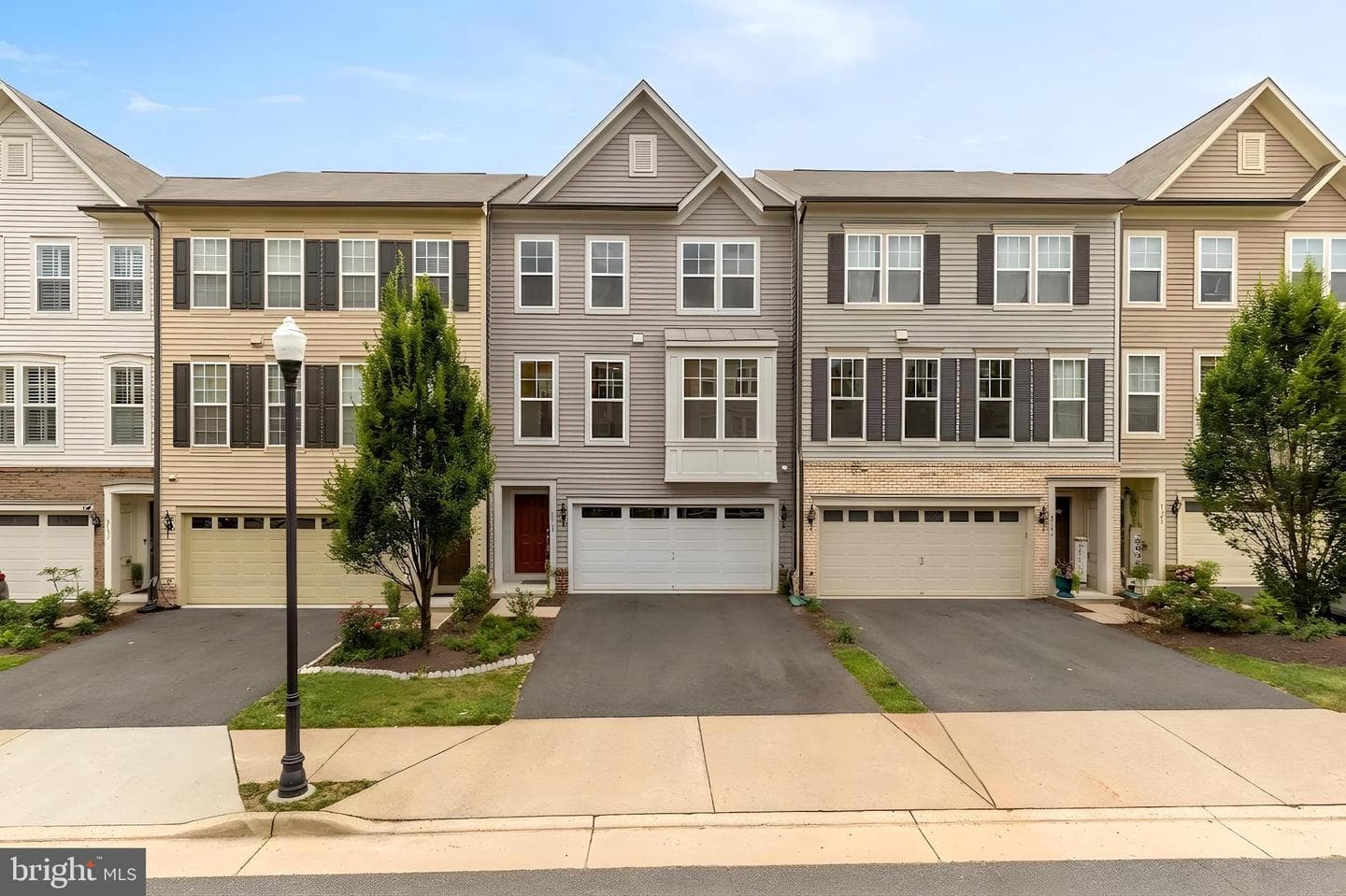 8141 HONEY BEE WAY