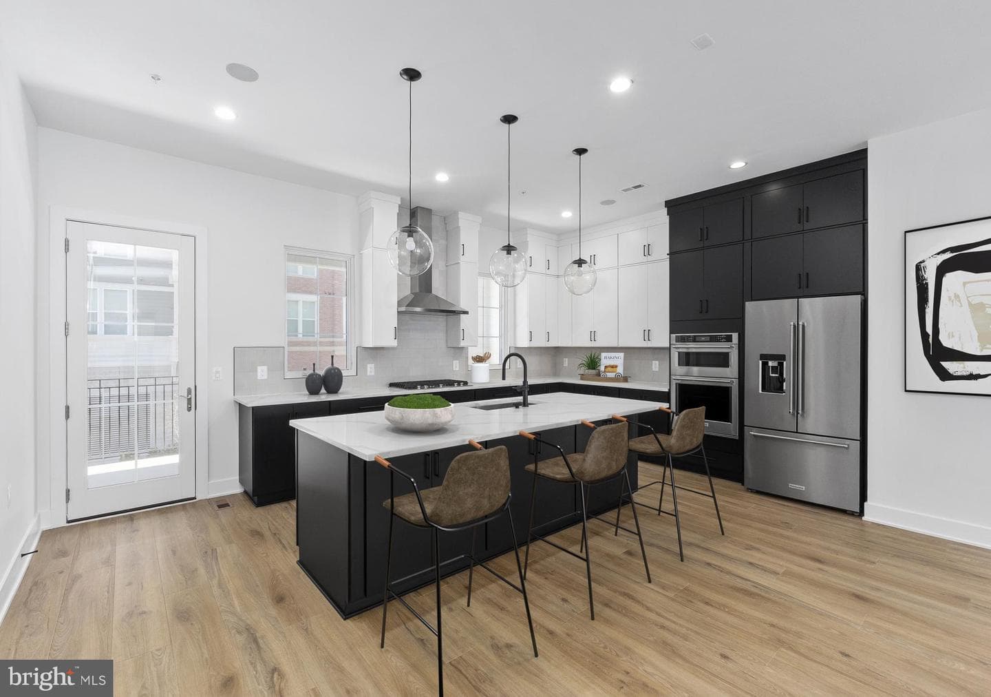 8607 ERDEM PL,CHEVY CHASE,MD,20815,MONTGOMERY
