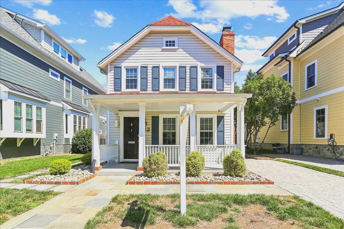 32 E LINDEN STREET
