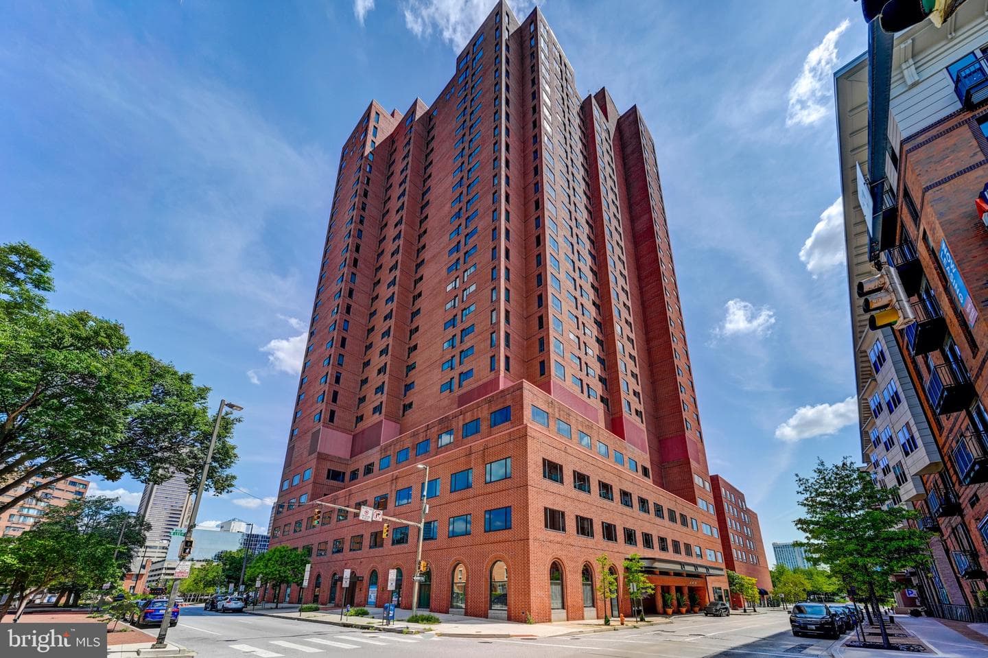 10 E LEE STREET 2103