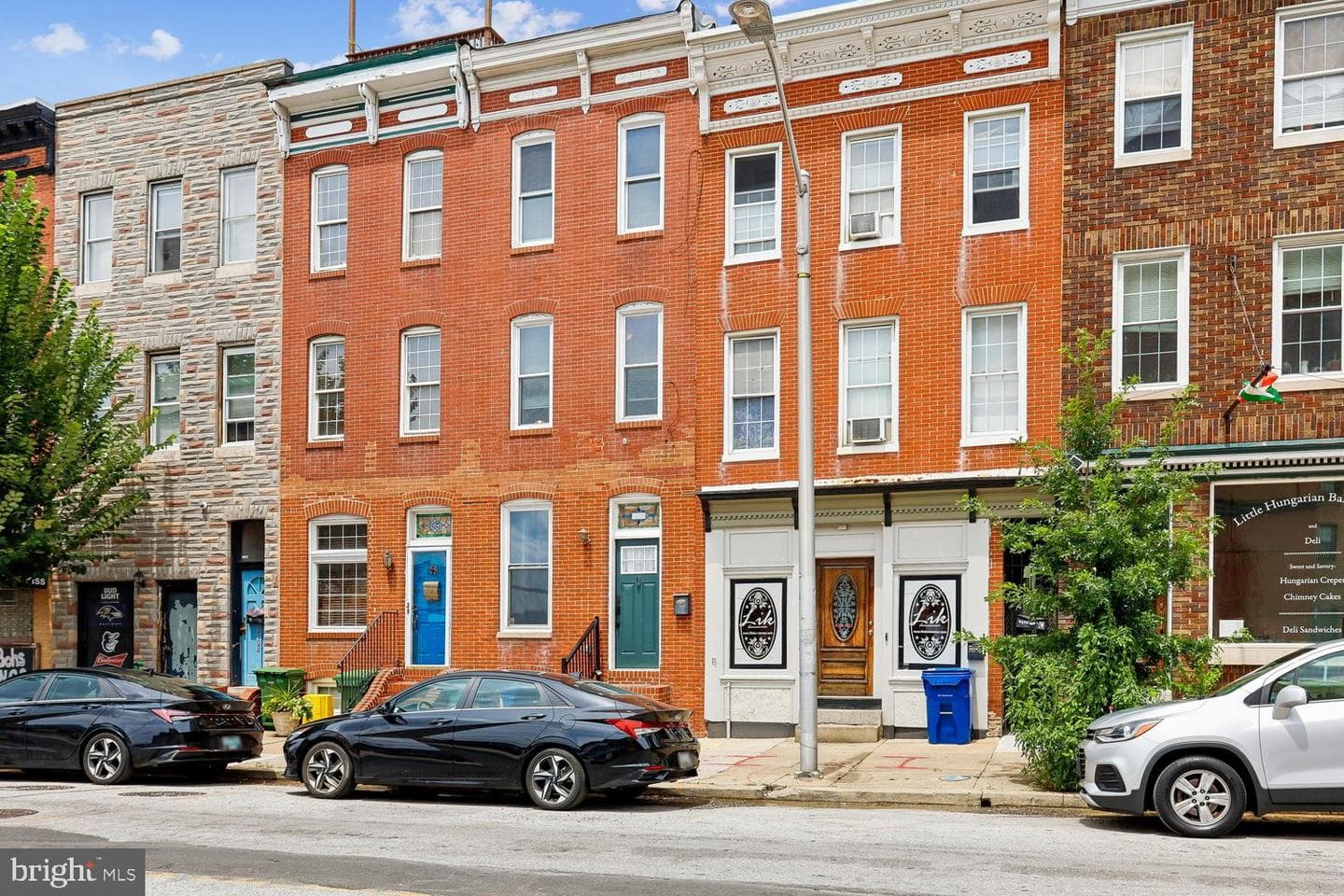 2106 FLEET STREET - Photo 1