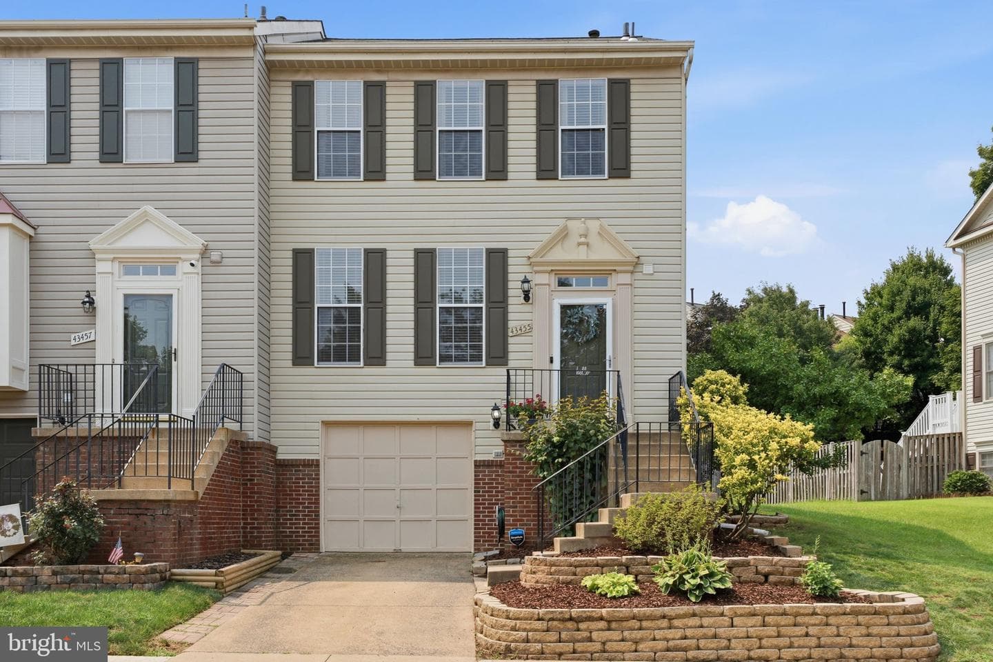 43455 POSTRAIL SQUARE