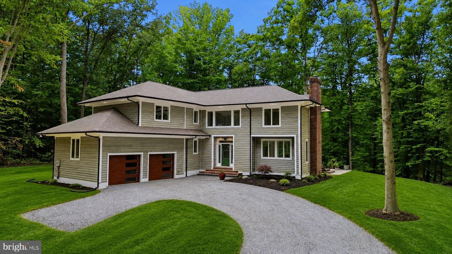 979 BRAMLEIGH LANE