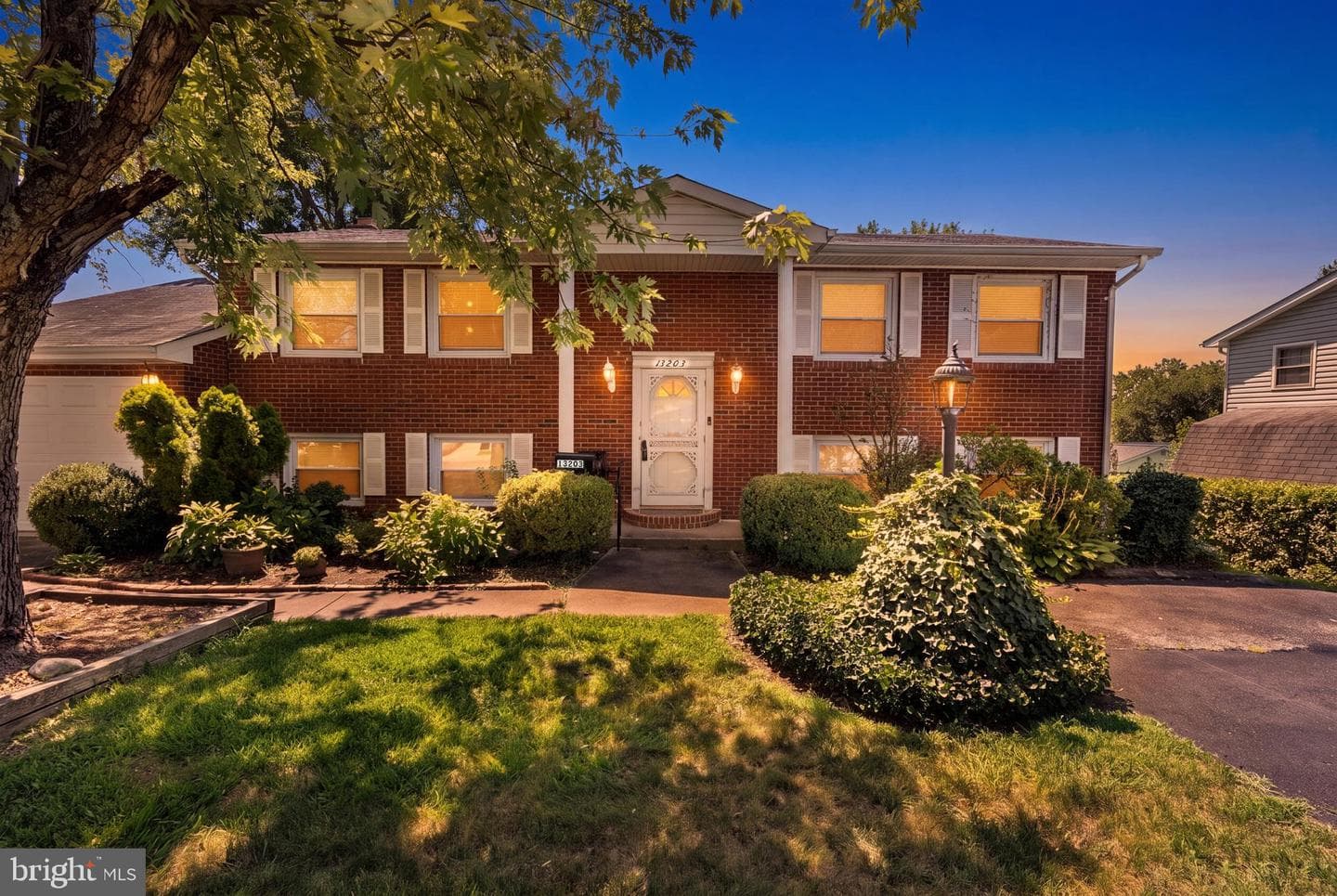 13203 HILLENDALE DRIVE