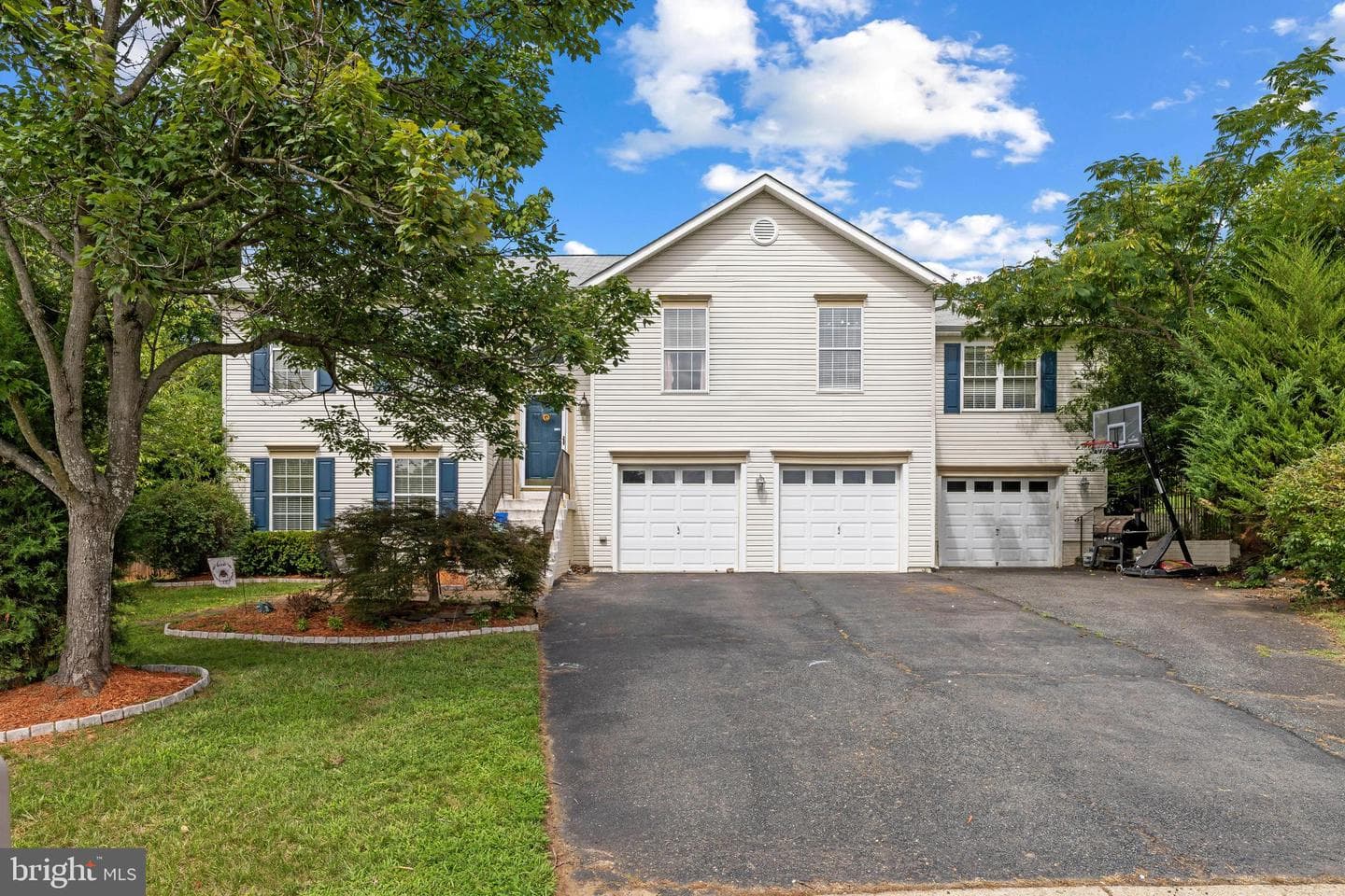 11 TENBROOKE COURT