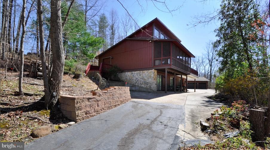 115 NINA COVE