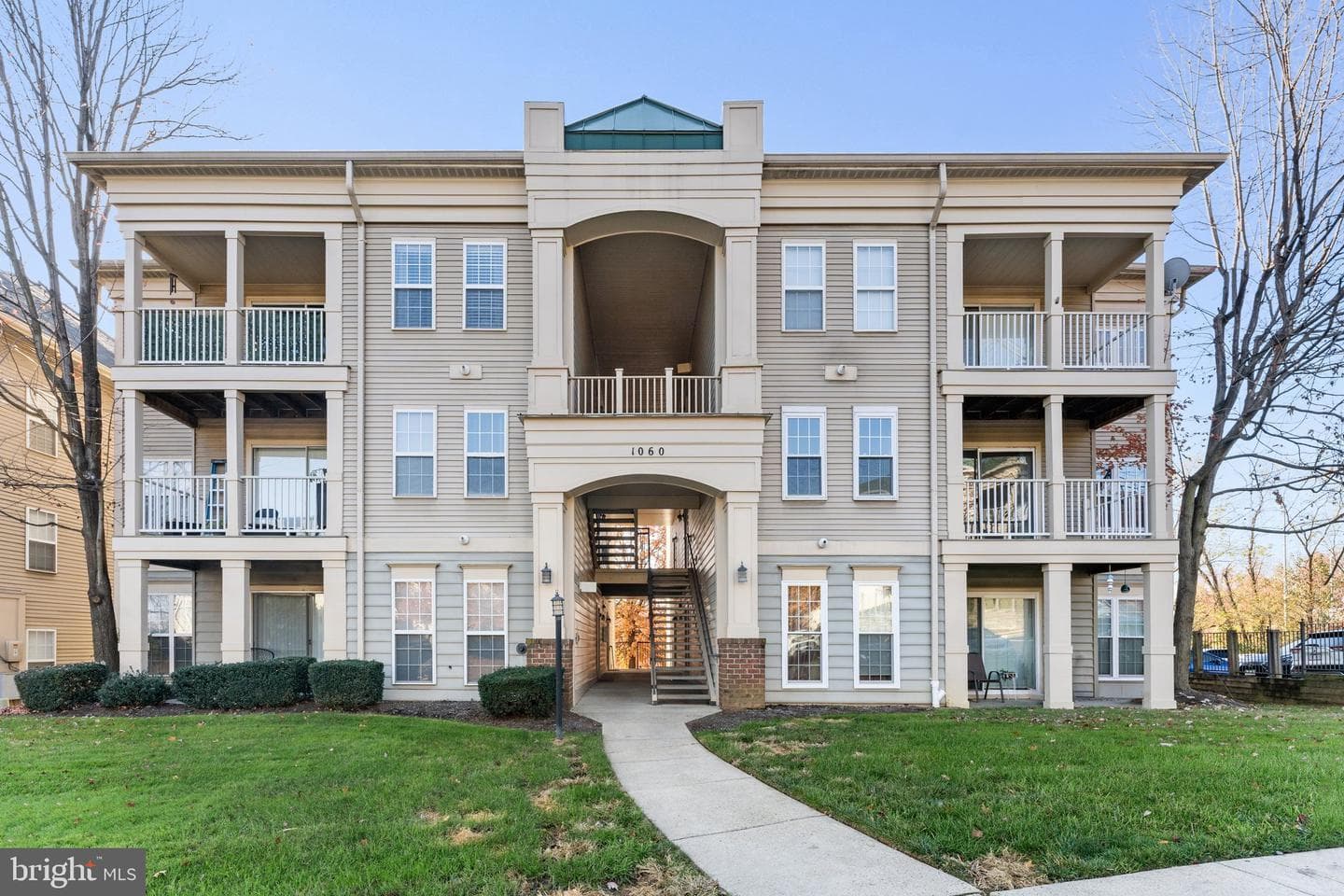 1060 Gardenview Loop, Woodbridge, VA 22191-1979, United States