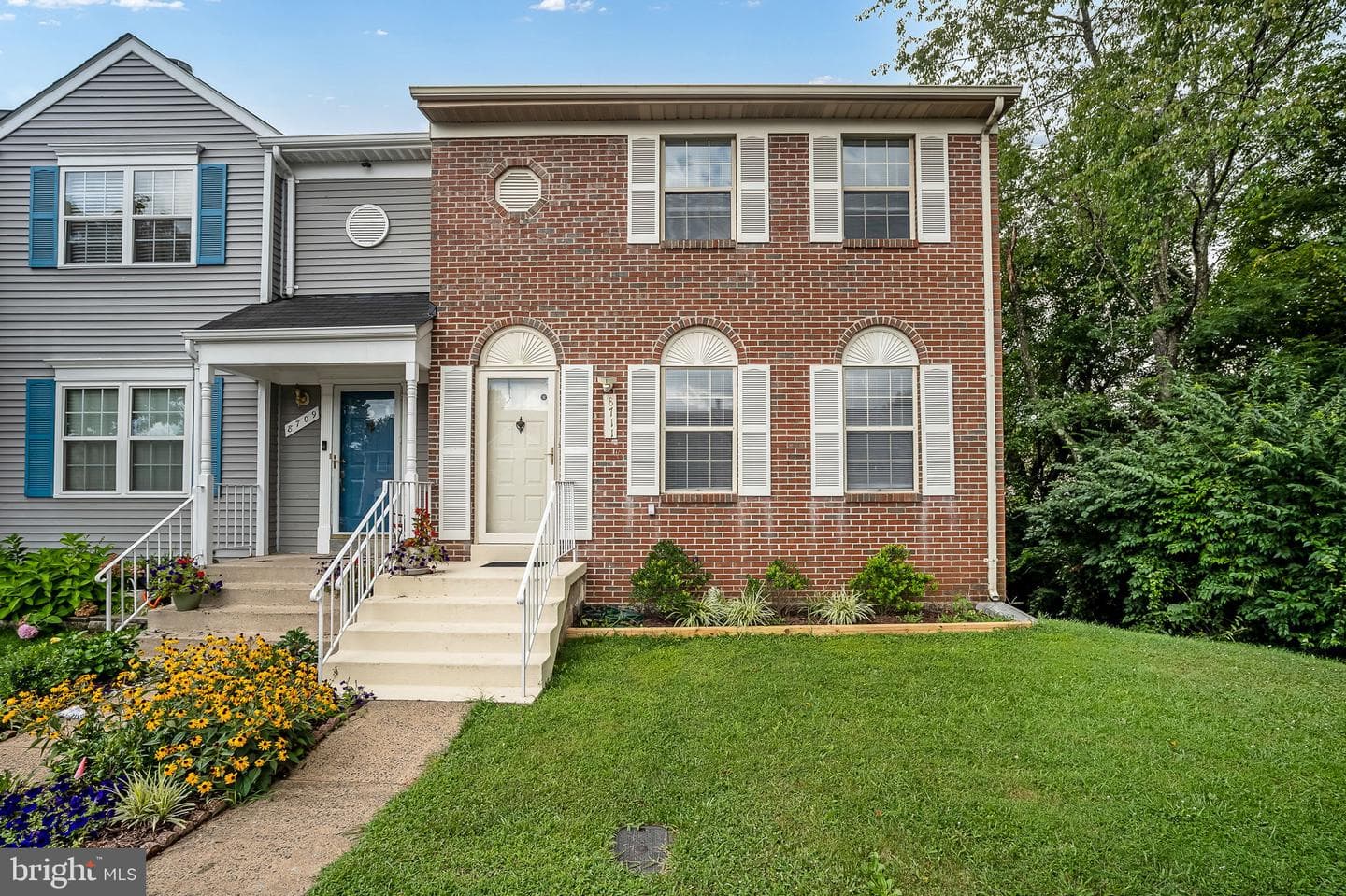 8711 DITMARS COURT