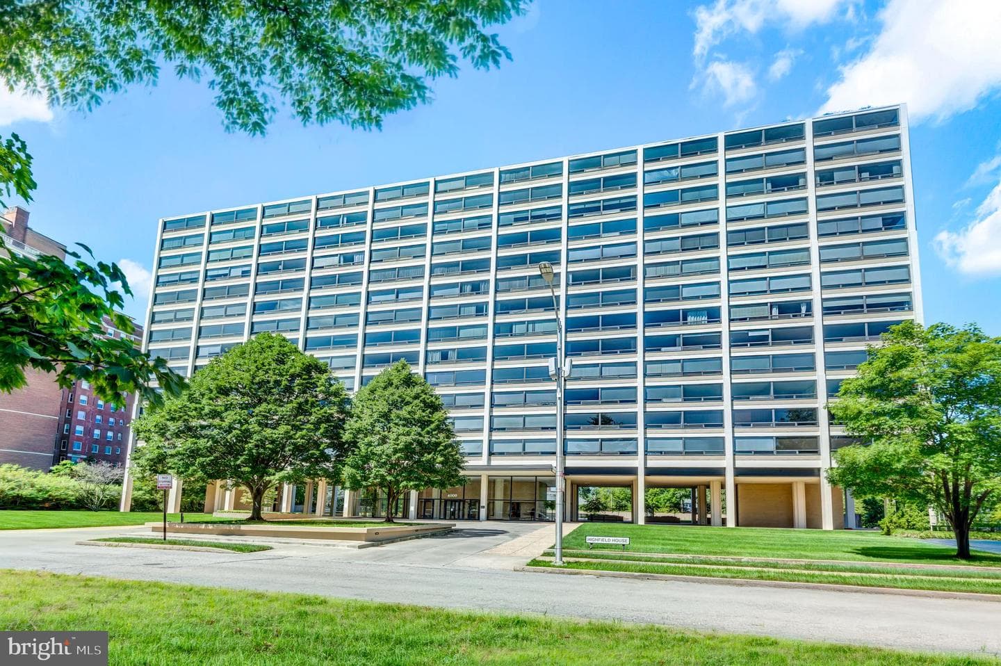 4000 N CHARLES STREET 509