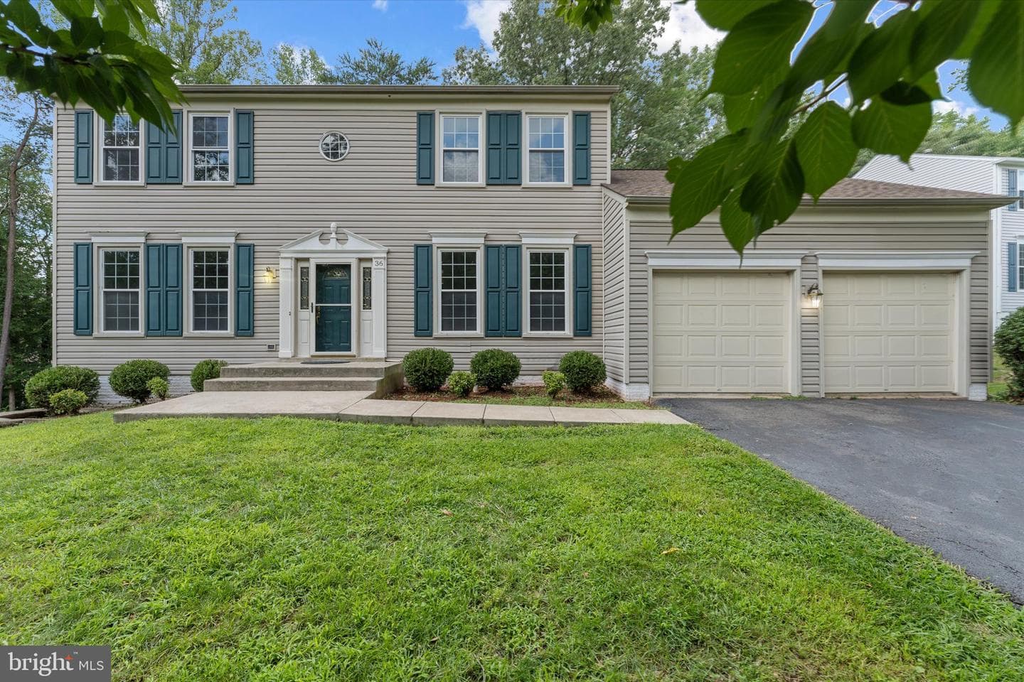 36 WESTHAMPTON COURT
