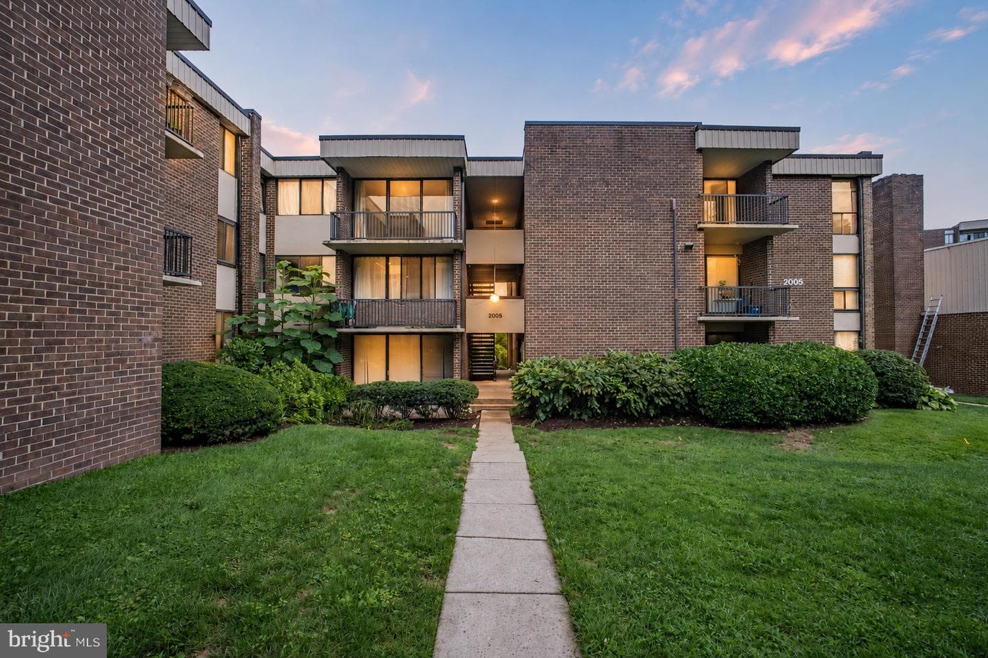 2005 Coleridge Dr, Silver Spring, MD 20902-5245, United States