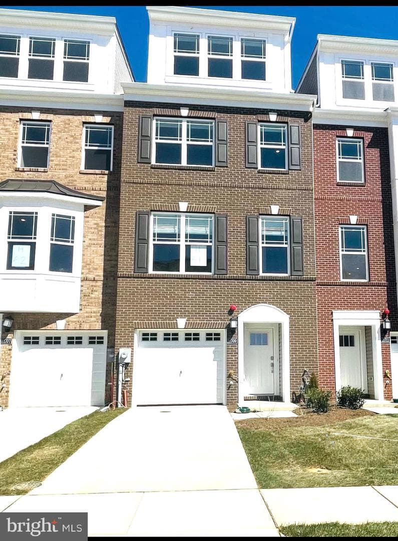 11709 EMILY DICKINSON PL