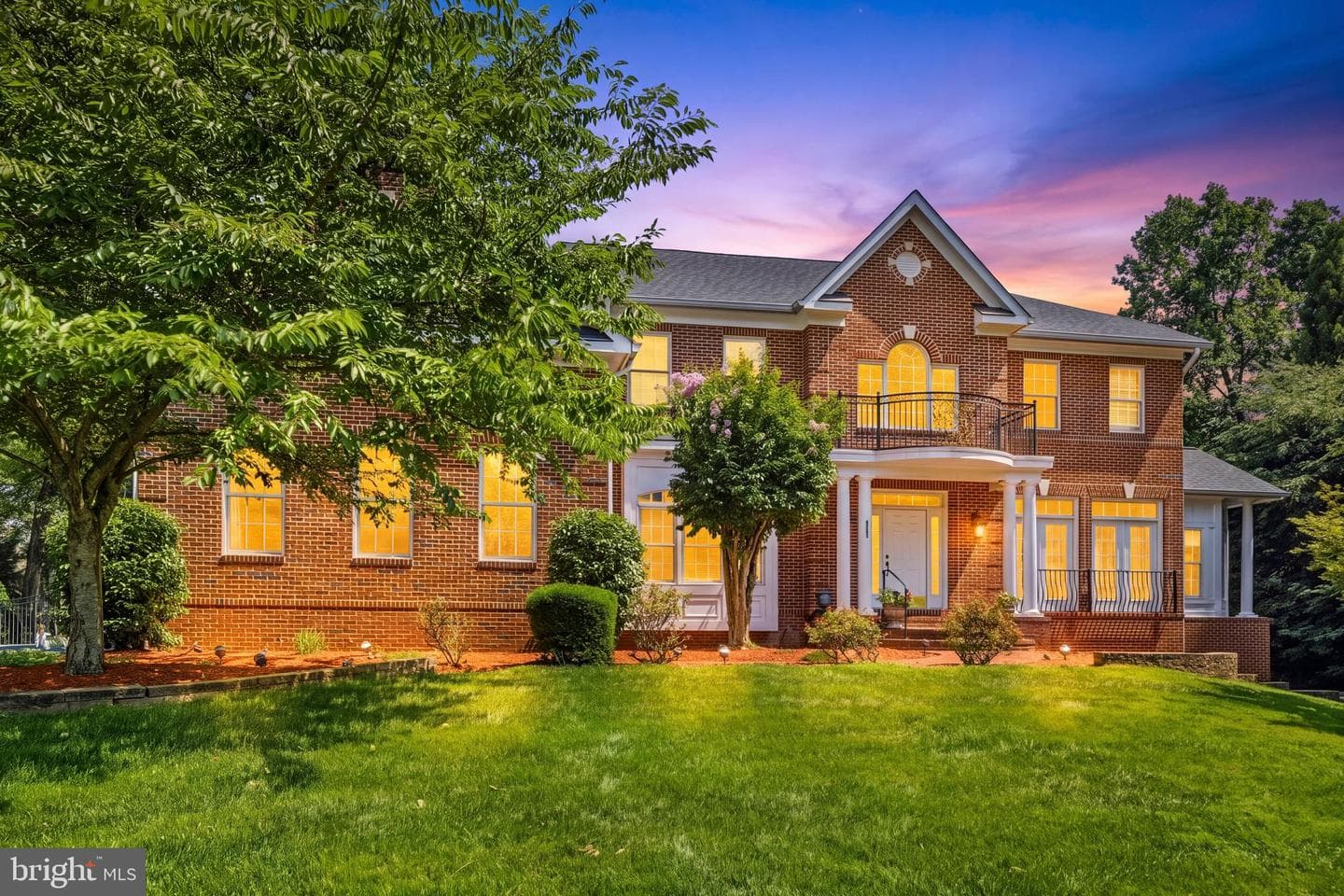 3520 FROSTLEAF COURT