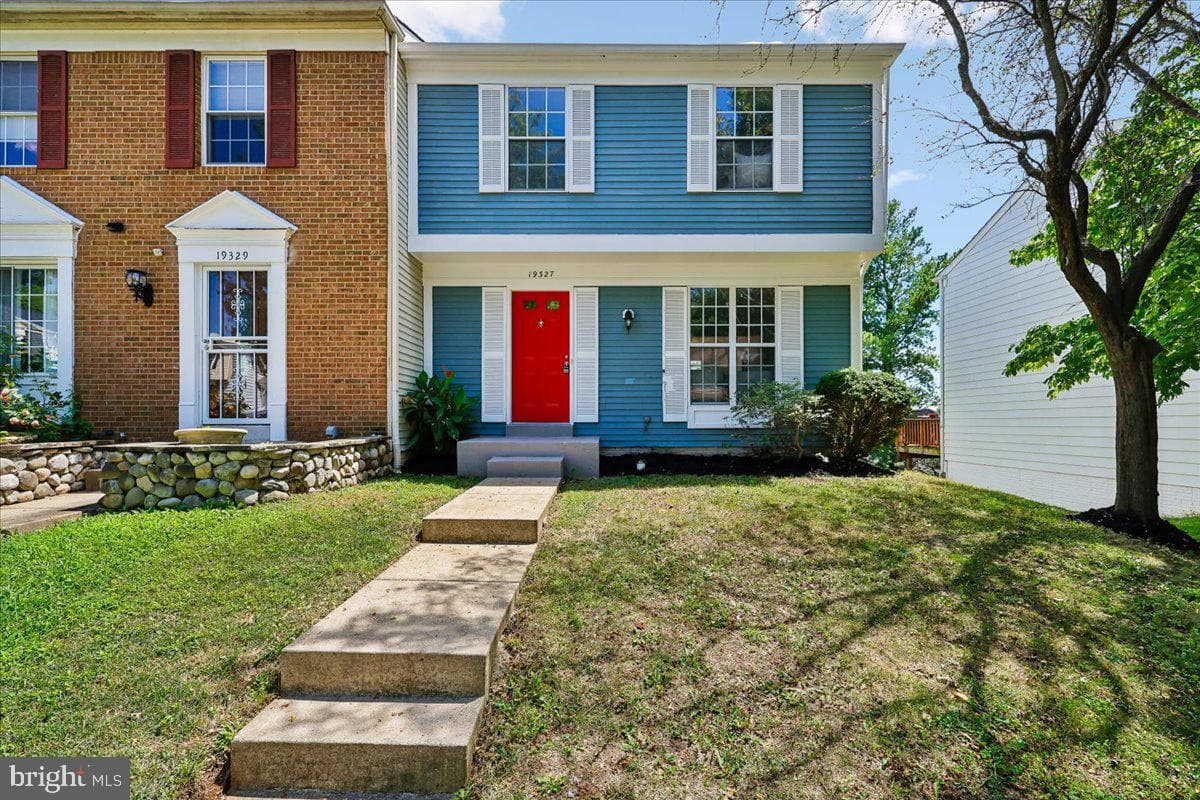 19327 HOTTINGER CIRCLE