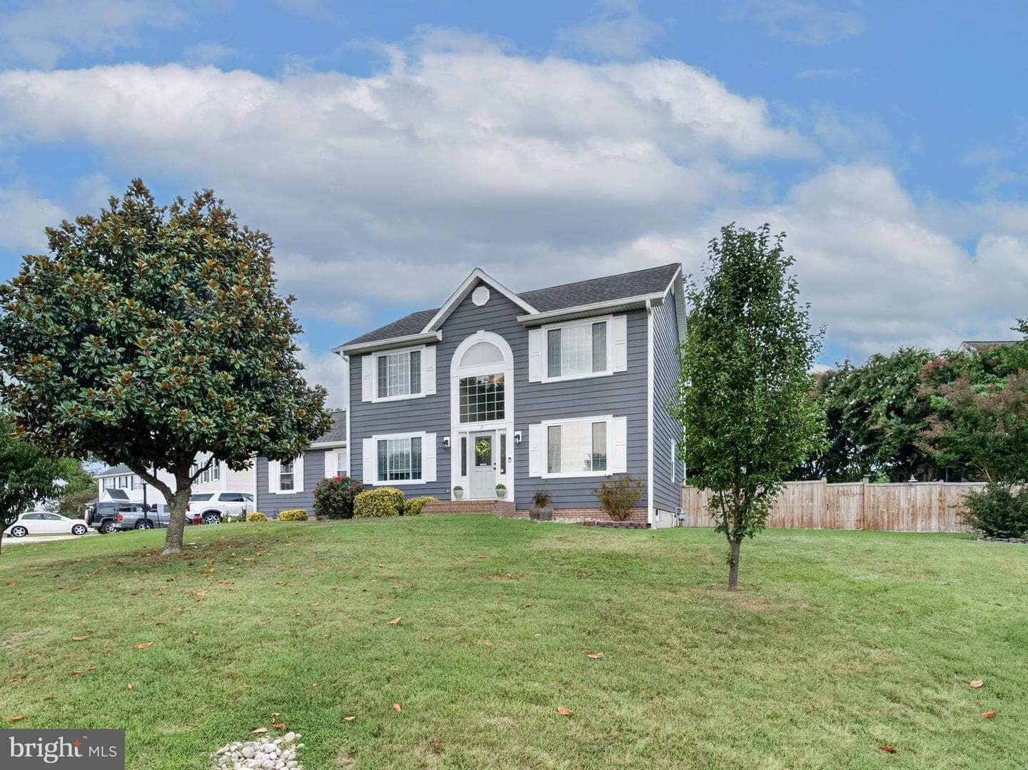 2 SEAY COURT