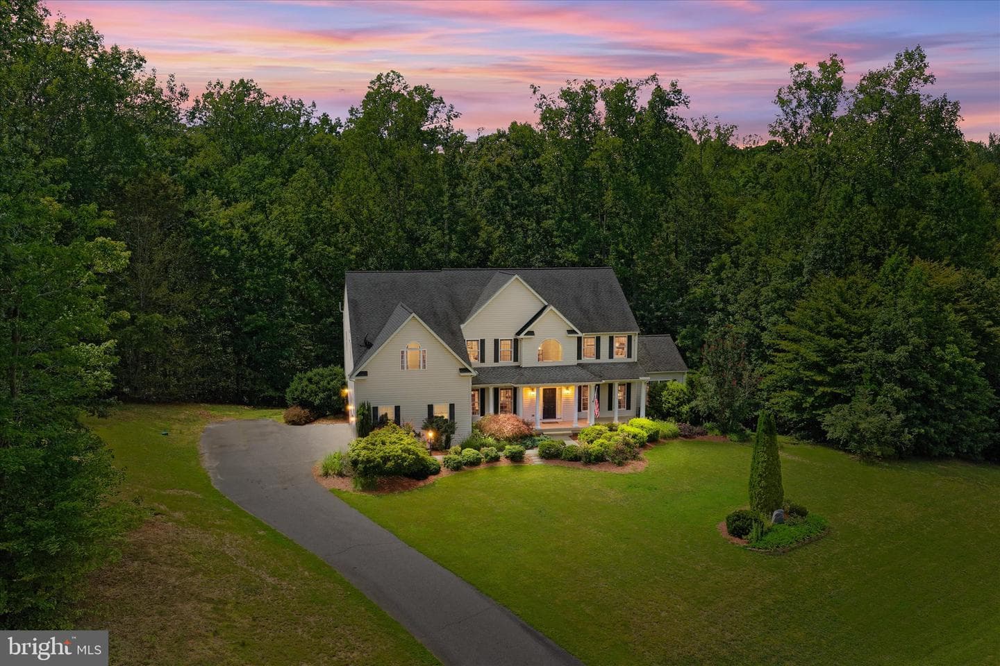 37 SERENE HILLS DRIVE