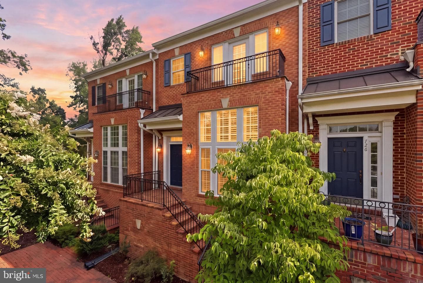 728 Vestal St, Woodbridge, VA 22191-5435, United States