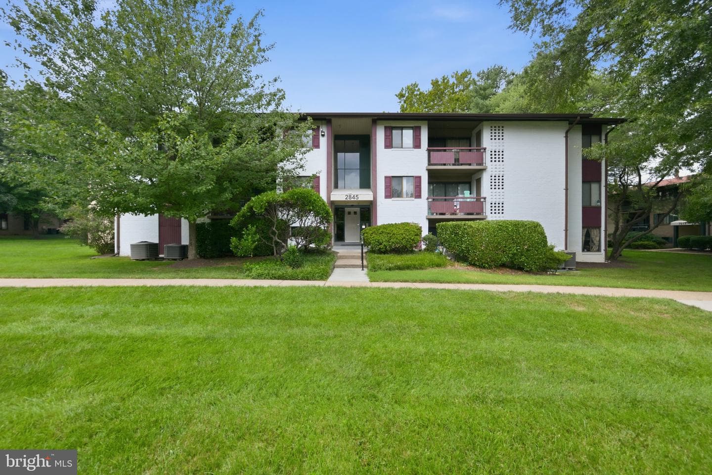 2845 Windsor Dr, Falls Church, VA 22042-2845, United States