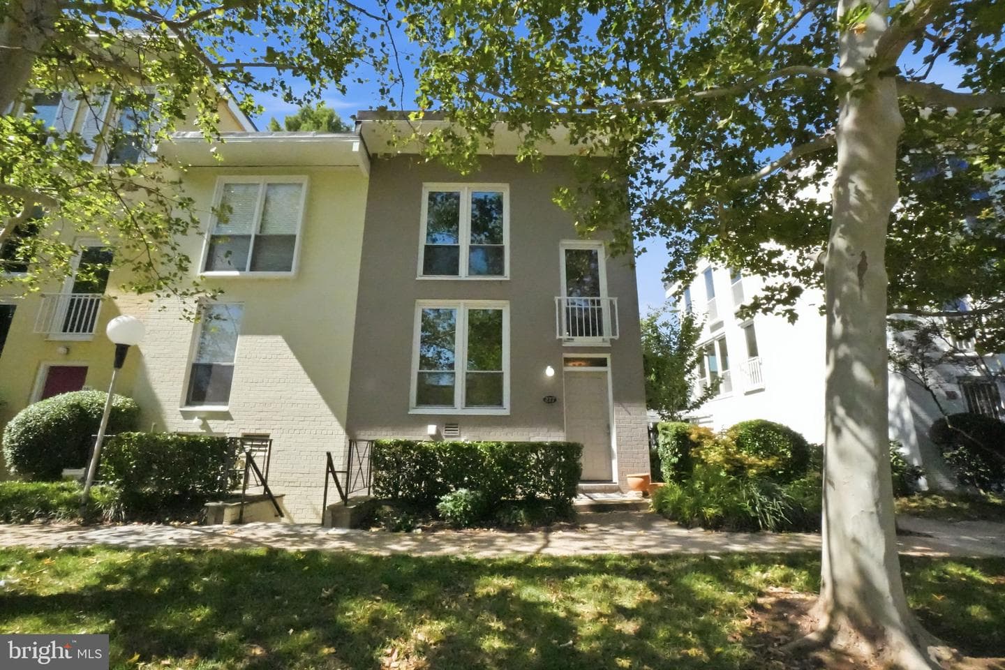277 G STREET 142