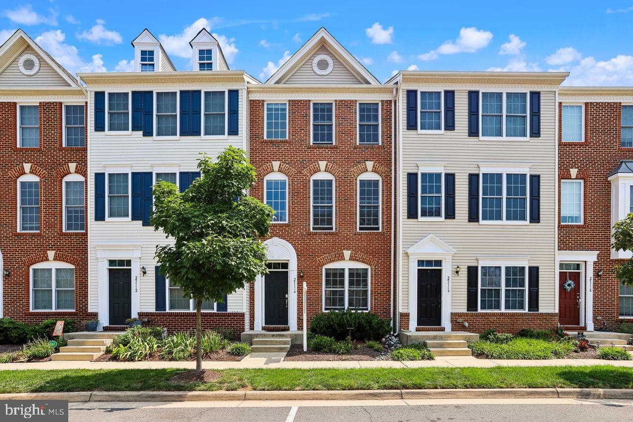 25114 MCBRYDE TERRACE - Photo 1