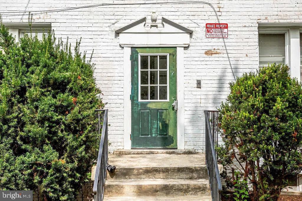 4208 Foote St NE, Washington, DC 20019-8015, United States