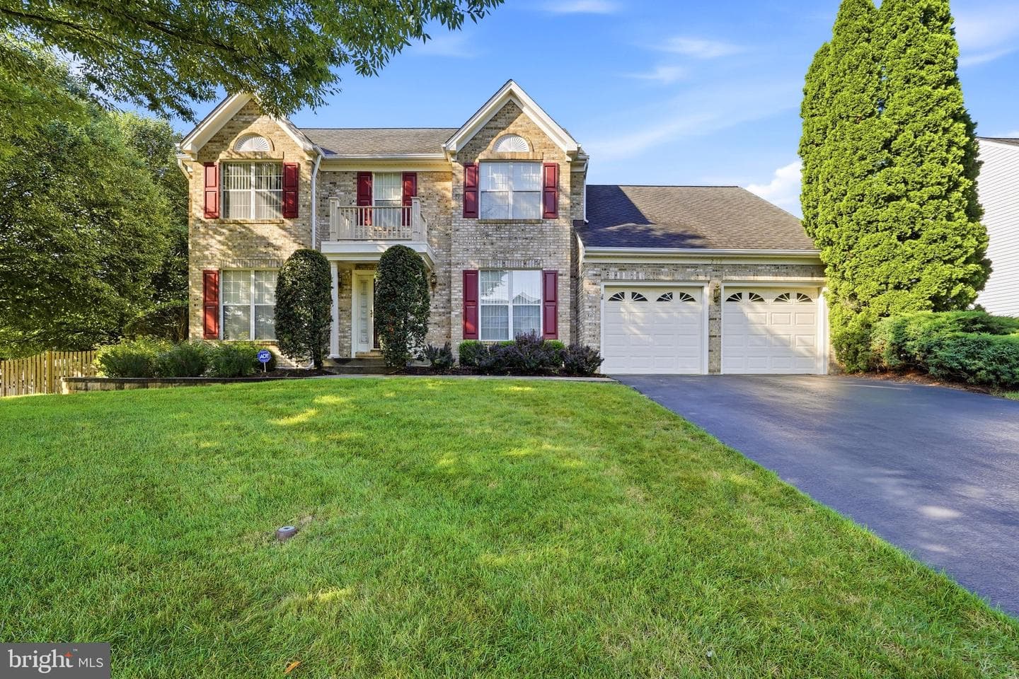 219 FOXBOROUGH DRIVE