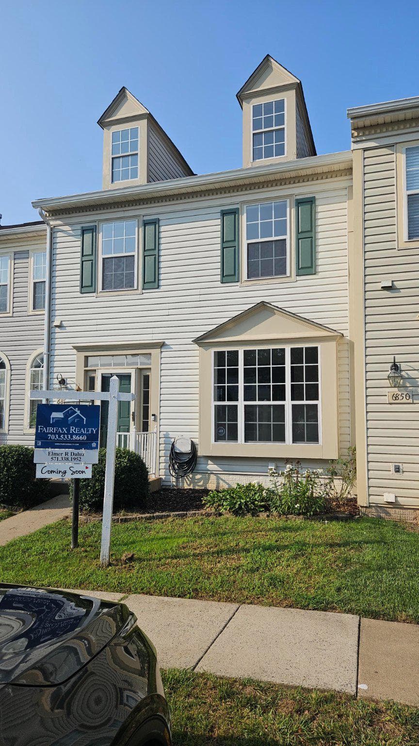 6852 Drifton Ct, Centreville, VA 20121-5723, United States