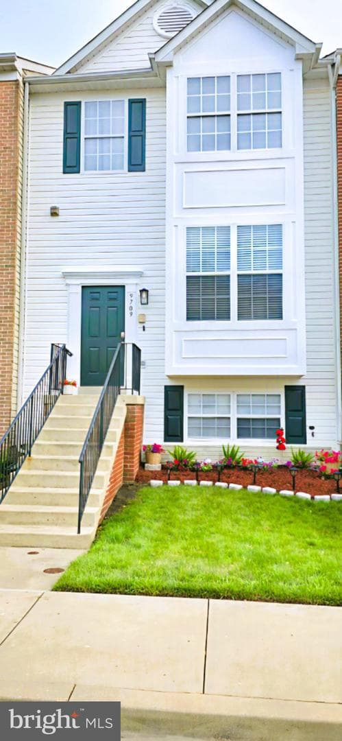 9709 Woodyard Cir, Upper Marlboro, MD 20772-4391, United States