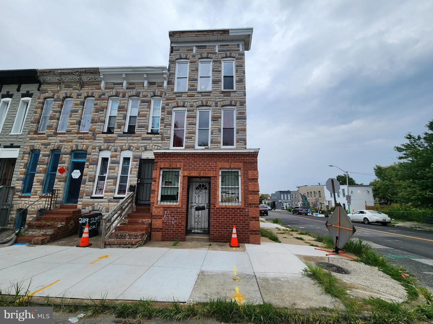 241 S CALHOUN STREET