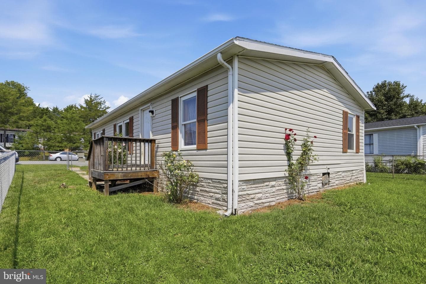 12115 HEATHER DRIVE