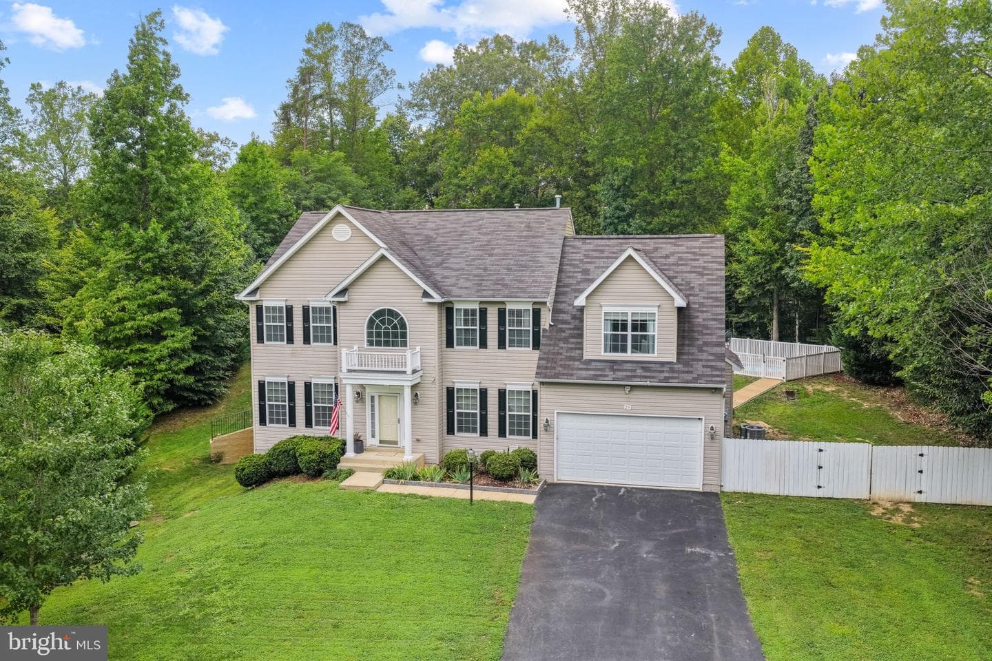 29 MAPLEWOOD DRIVE