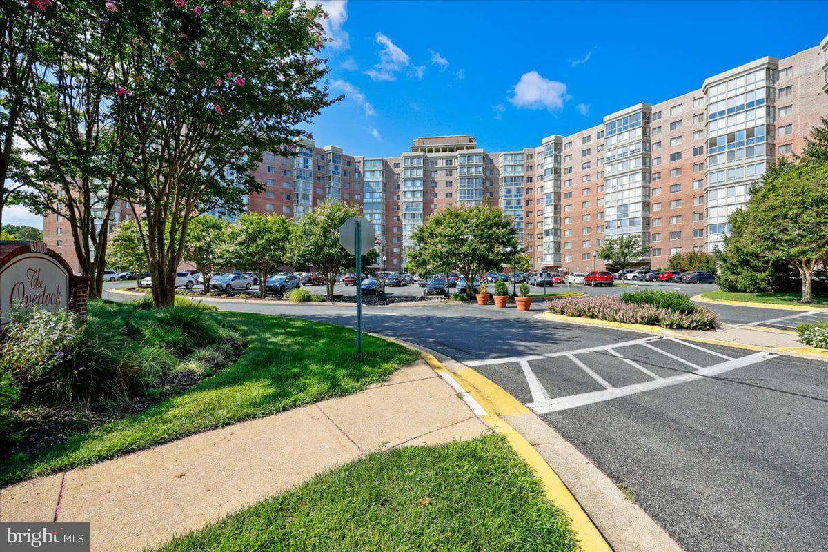 3100 N LEISURE WORLD BOULEVARD 109