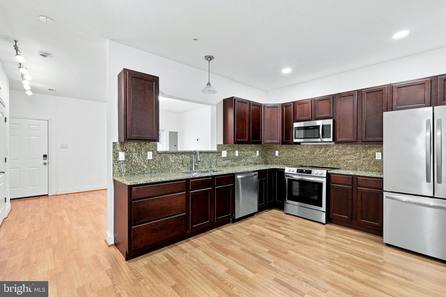4006 EAGER TERRACE