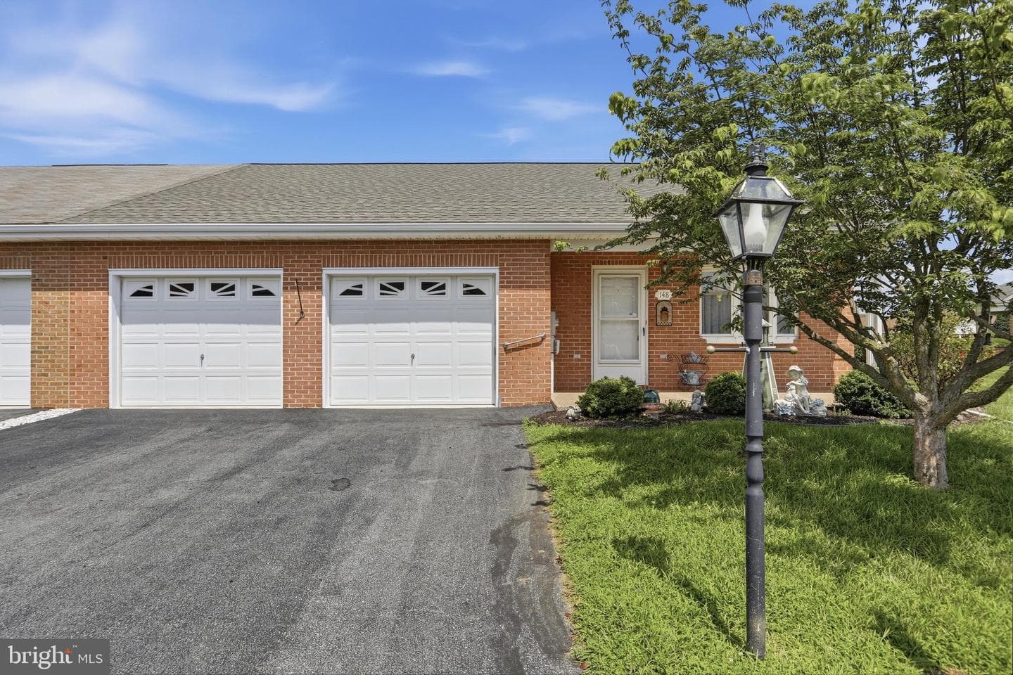 148 SOUTHERN OAK DRIVE