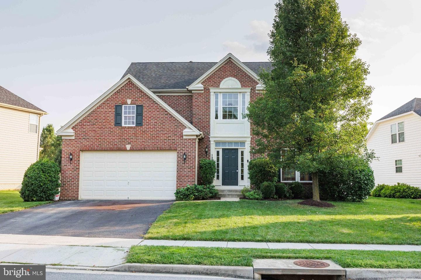 122 SUNLIGHT COURT